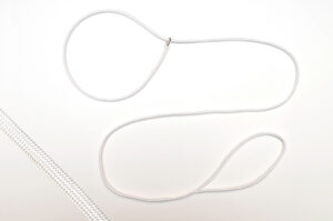 White <br> Extra Fine <br> 135cm Slip Lead