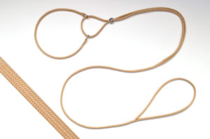 Beige <br> Extra Fine <br> Martingale Lead
